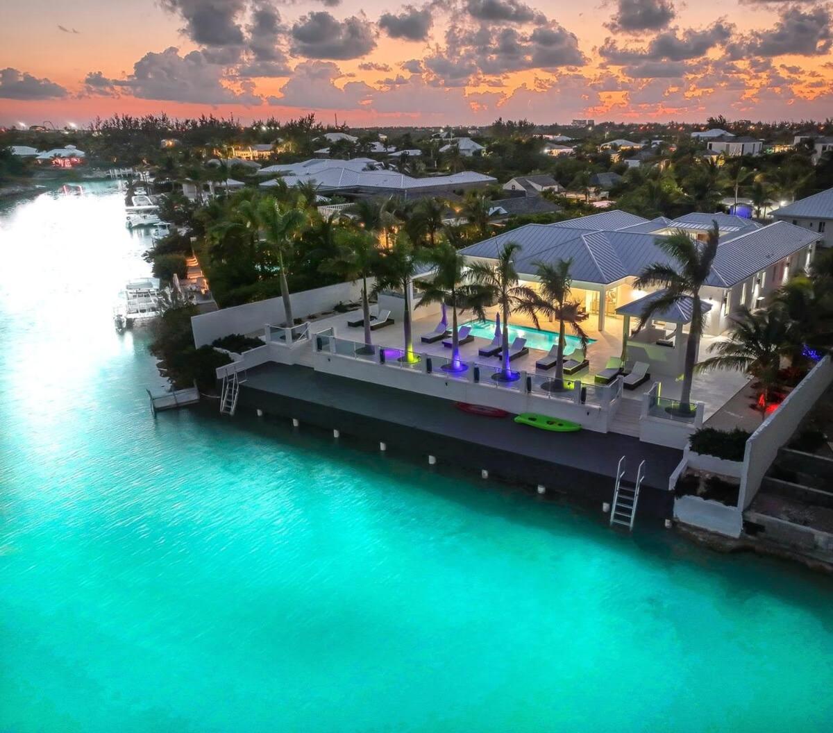 Lagoon View Villa, Pool, Dock, & Waterways view 5