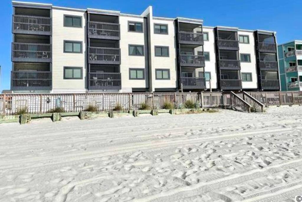 Ocean Breeze Beachfront Condo, Newly Renovated view 2