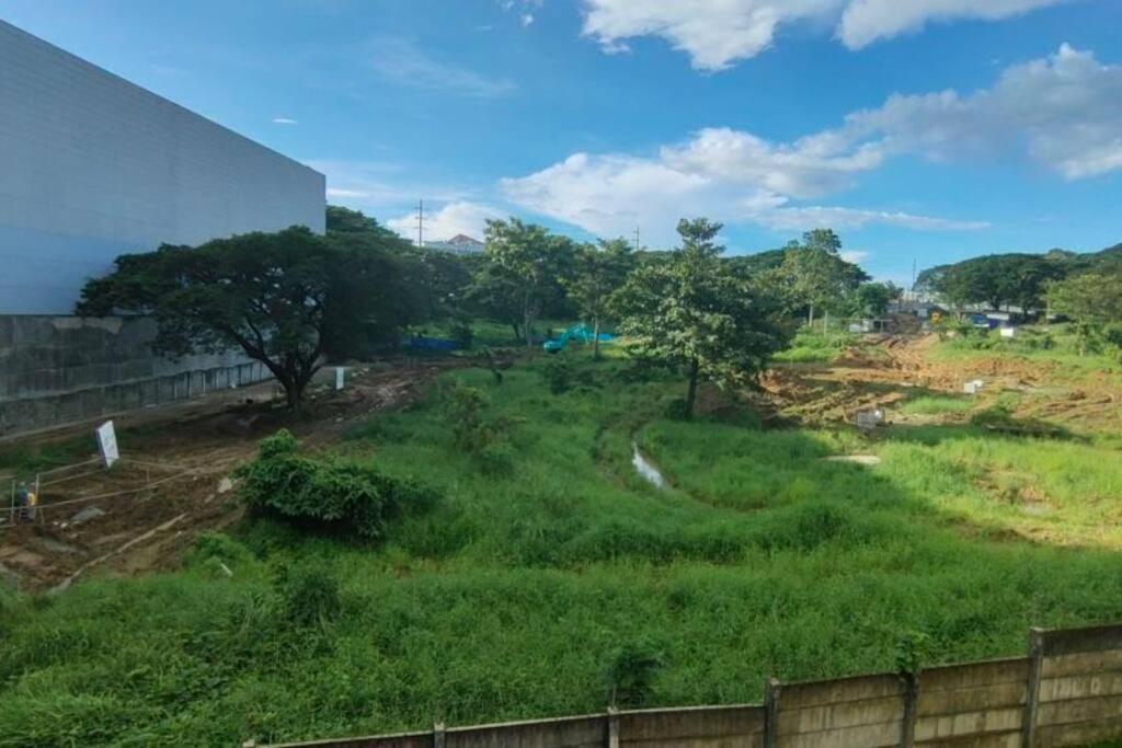 Elise's Exclusive Escape - Amaia Altaraza San Jose Del Monte Bulacan view 3