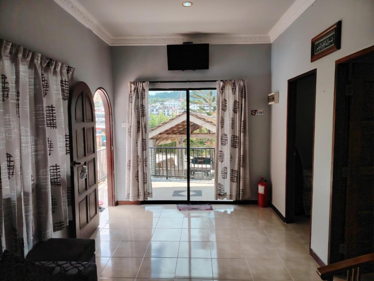 Sri Juliana Homestay 1 photo 1