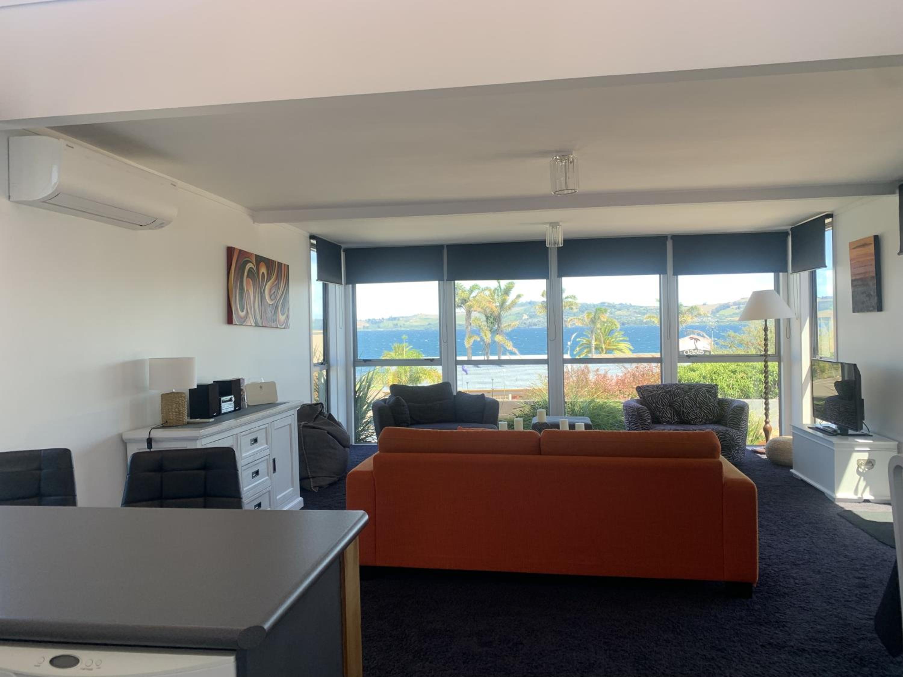 Lakefront Location view 2