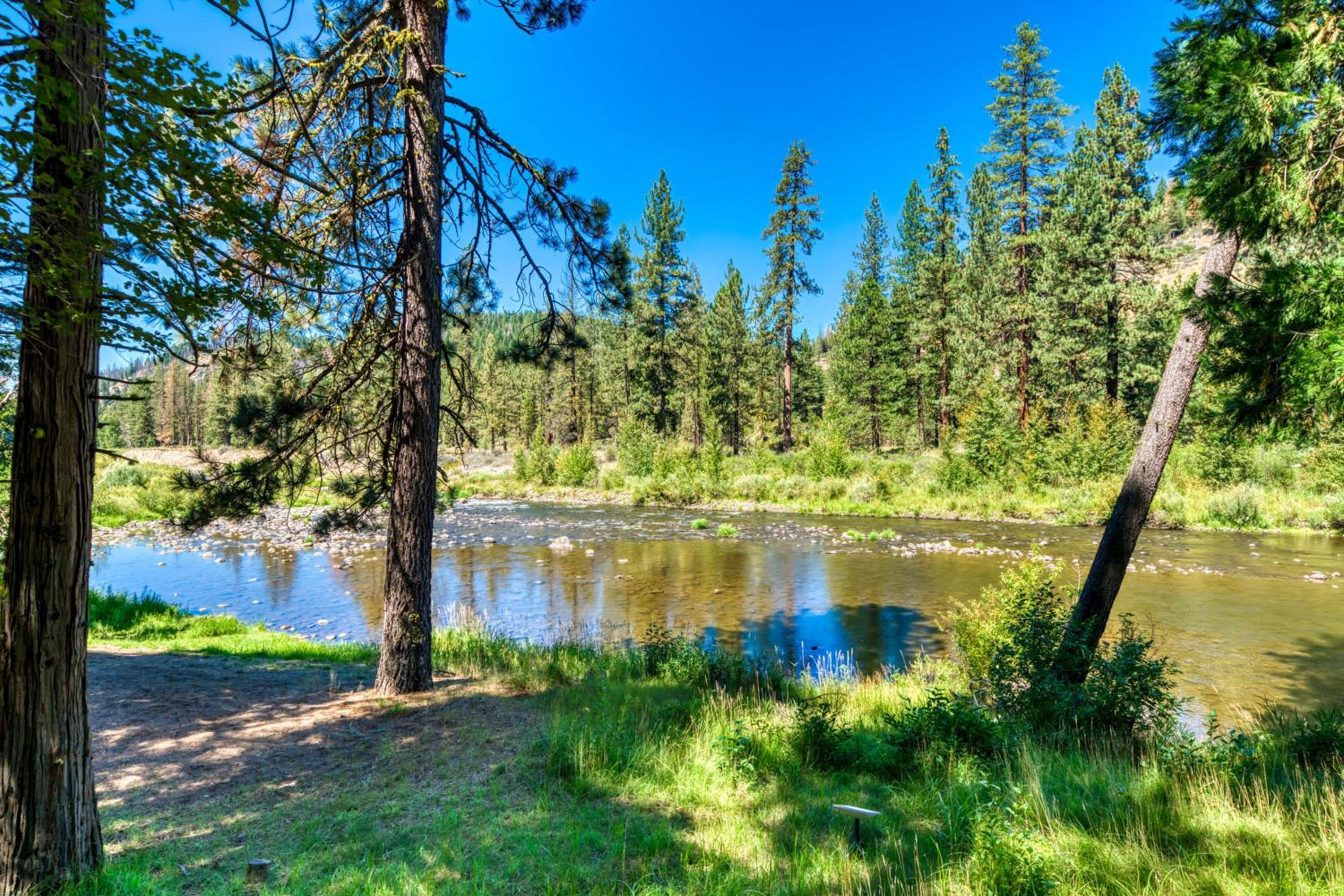 2 Riverfront Cabins, 200 Acres Near Plumas Forest