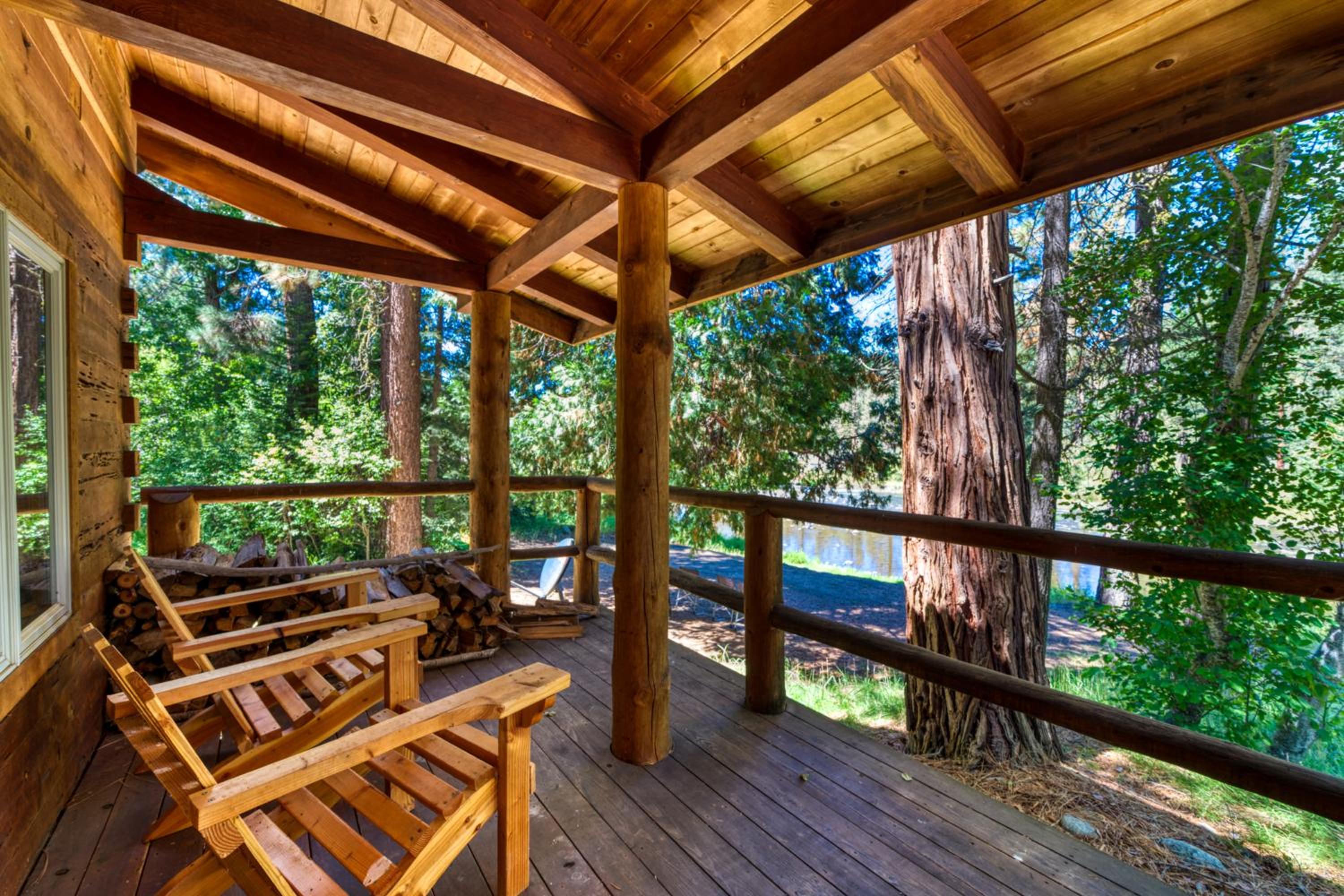 2 Riverfront Cabins, 200 Acres Near Plumas Forest