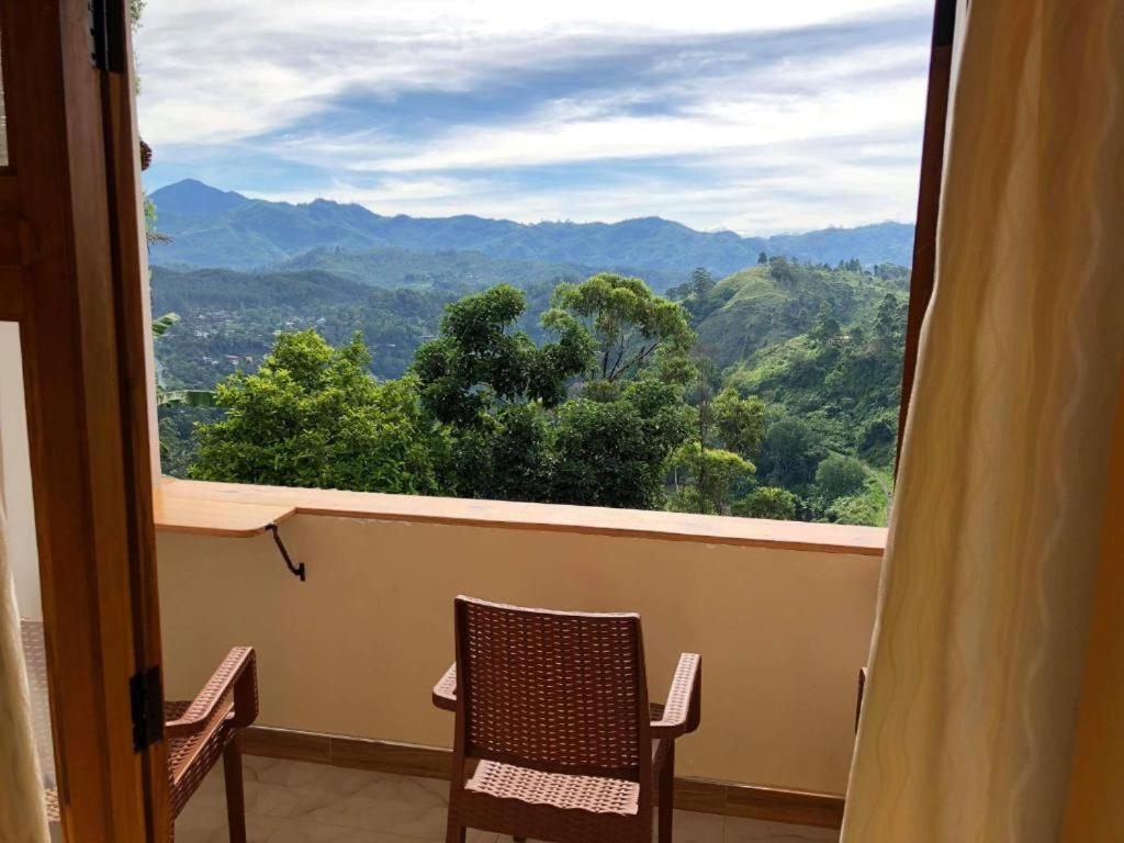 Lux Green Cottage view 2