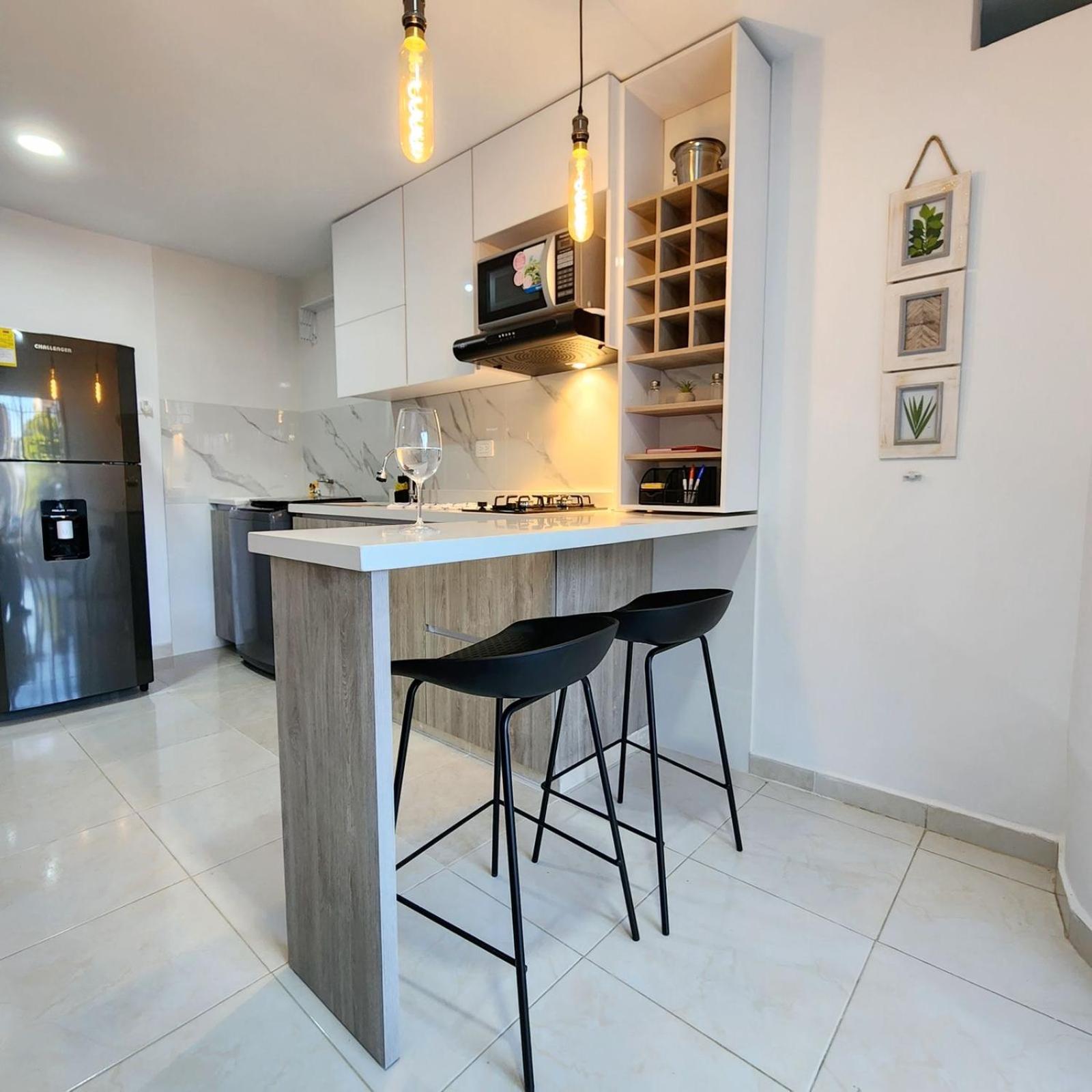 apartaestudio de lujo en excelente sector con aire acondicionado