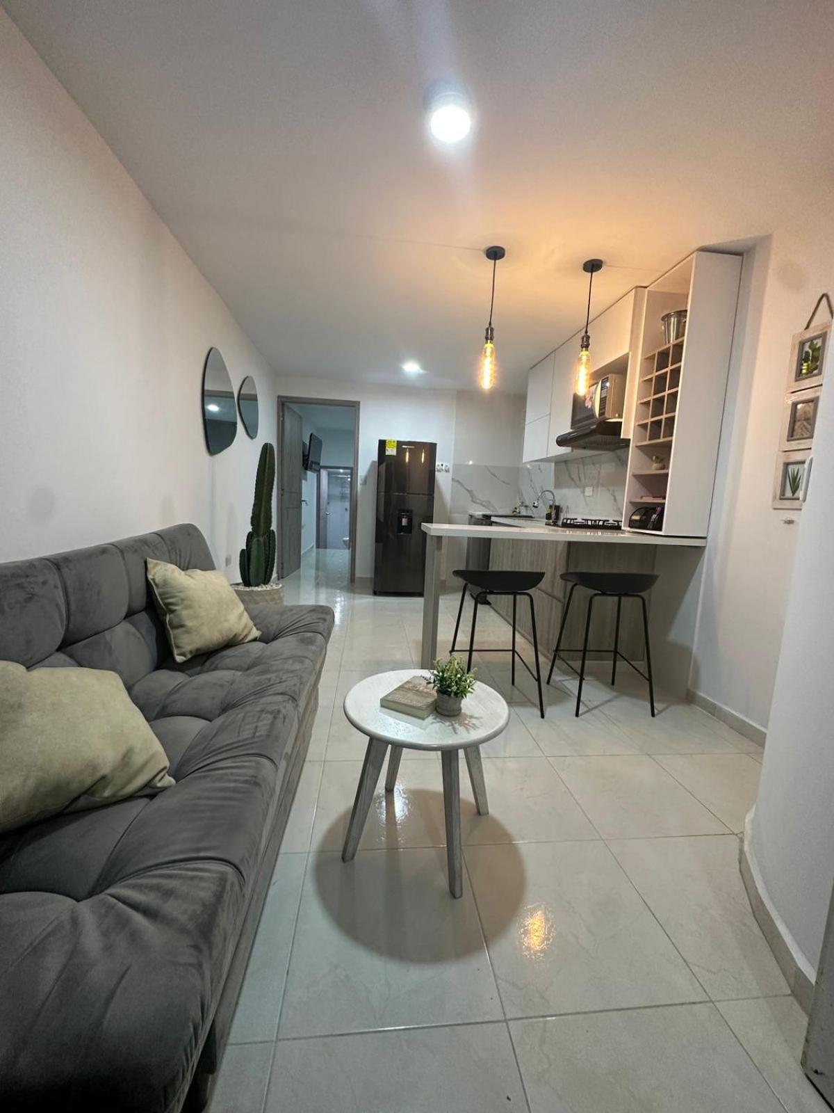 apartaestudio de lujo en excelente sector con aire acondicionado