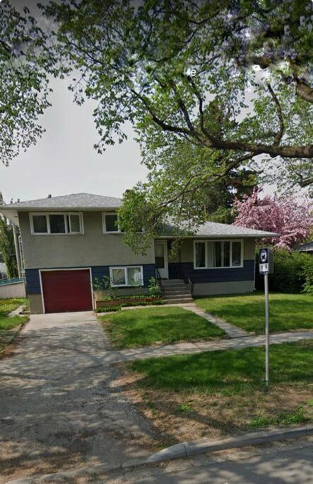 3 Bedroom Home away from Home