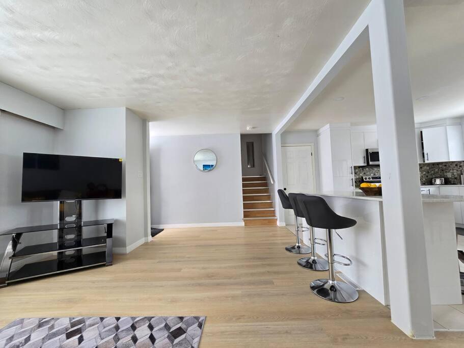 3 Bedroom Home away from Home
