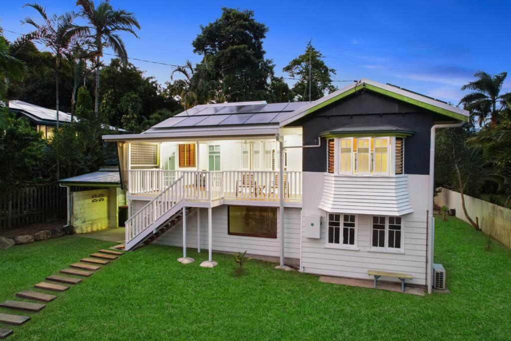 Charming Traditional Queenslander - Close To City