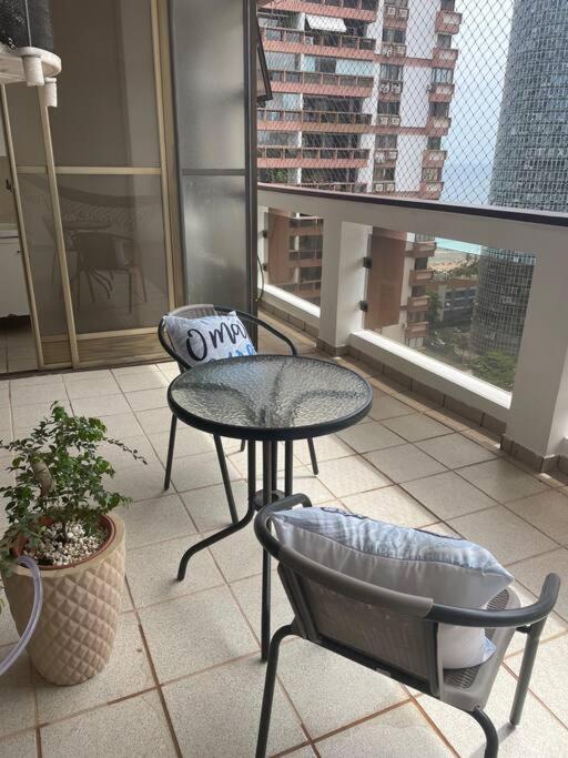 Beachfront Condo Large Apartament