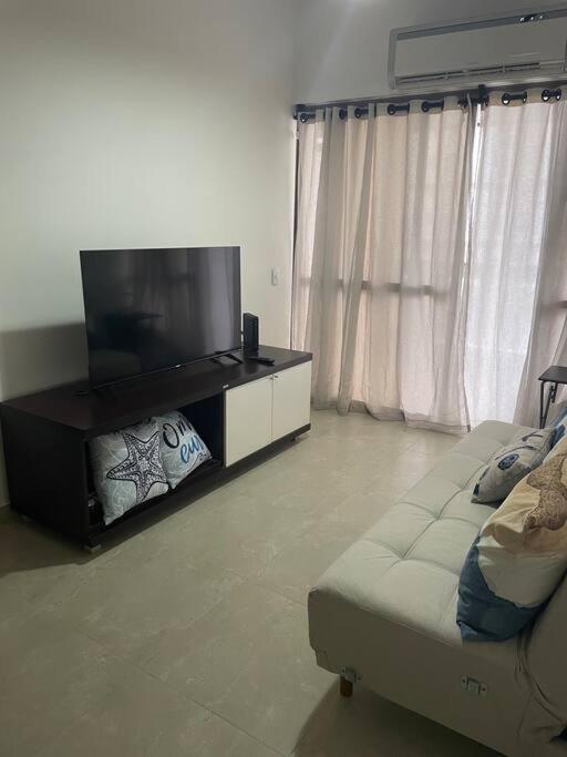 Beachfront Condo Large Apartament