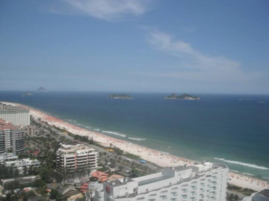 Beachfront Condo Large Apartament