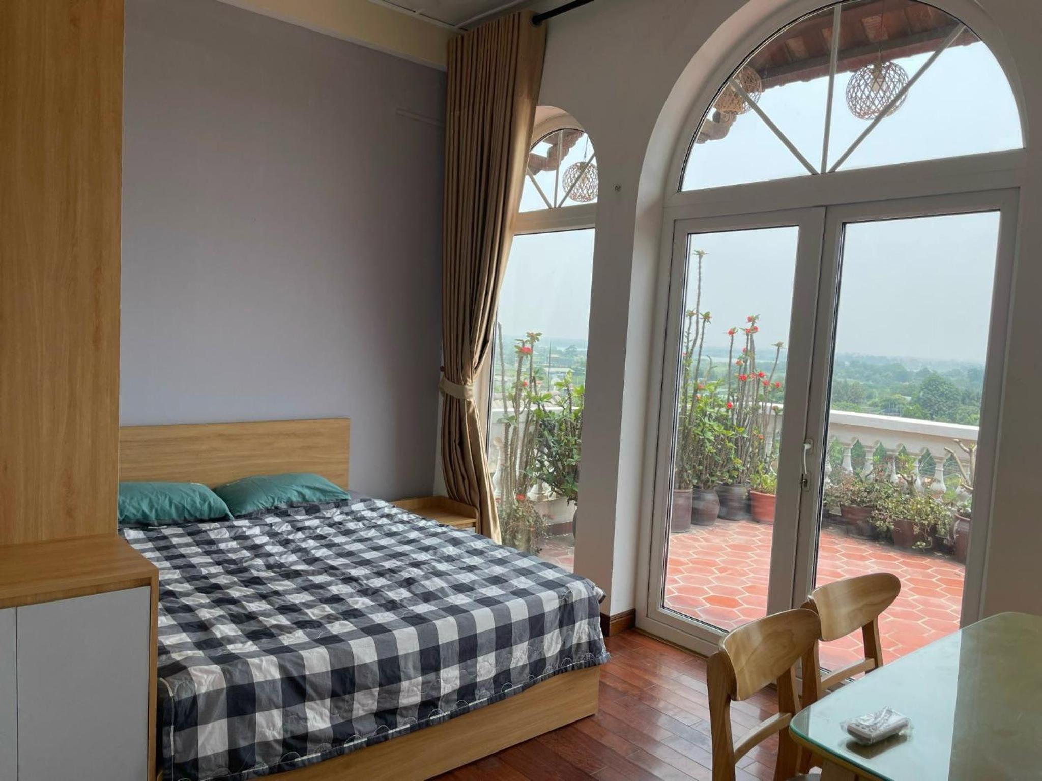 AN HOMESTAY