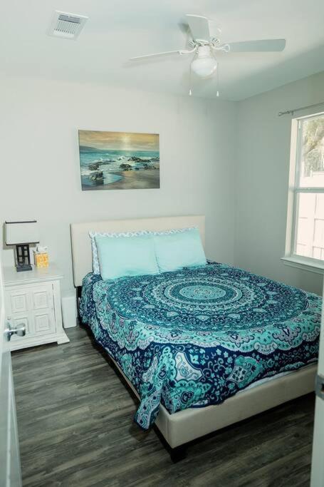 Happy Beach House in Biloxi view 3
