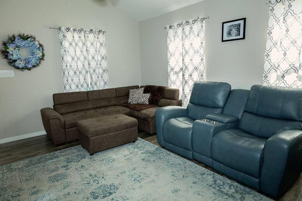 Happy Beach House in Biloxi view 5