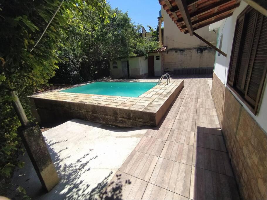 Casa espaçosa com Piscina e Churrasqueira em Penedo
