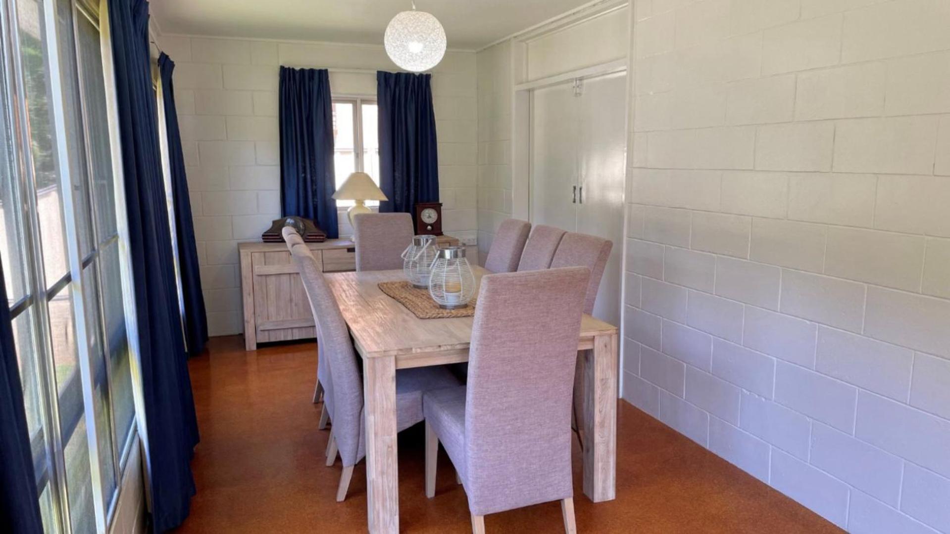 Pet Friendly home walking distance to Surf Beach - North St, Woorim
