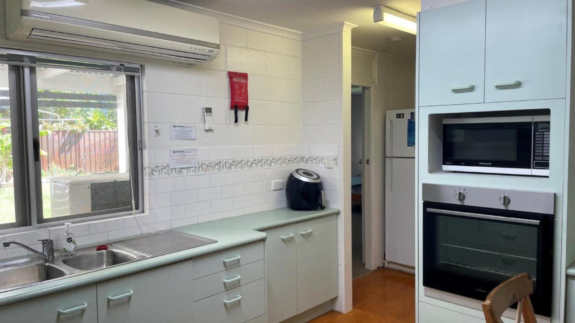 Pet Friendly home walking distance to Surf Beach - North St, Woorim