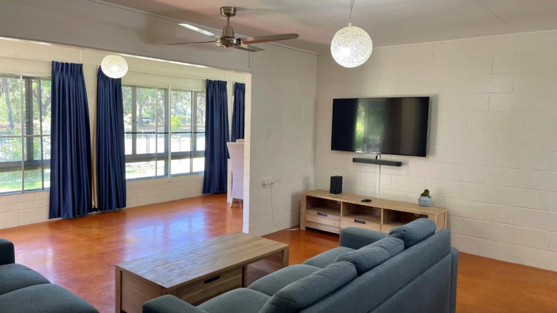 Pet Friendly home walking distance to Surf Beach - North St, Woorim