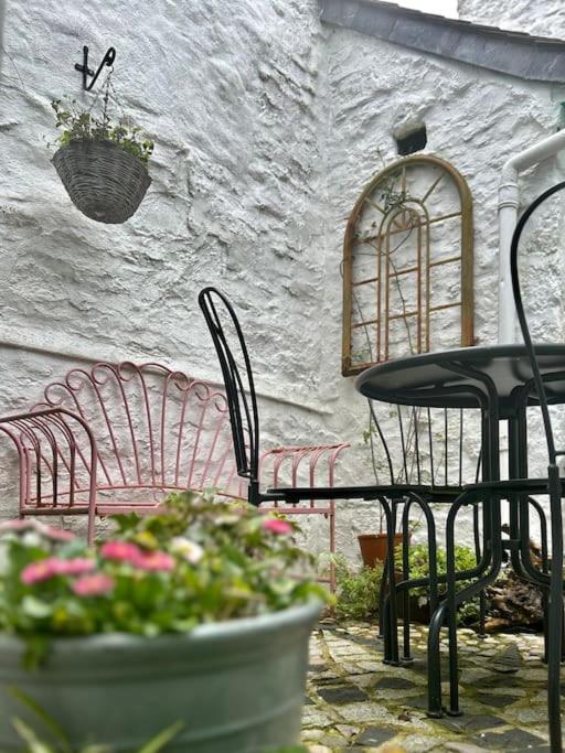Compass Cottage