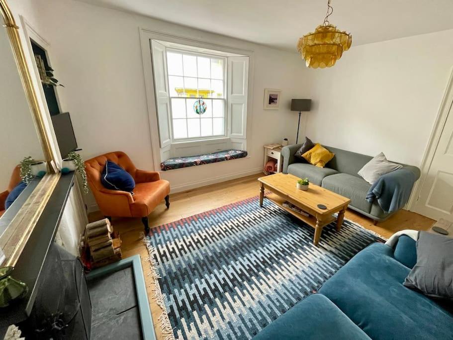 Compass Cottage
