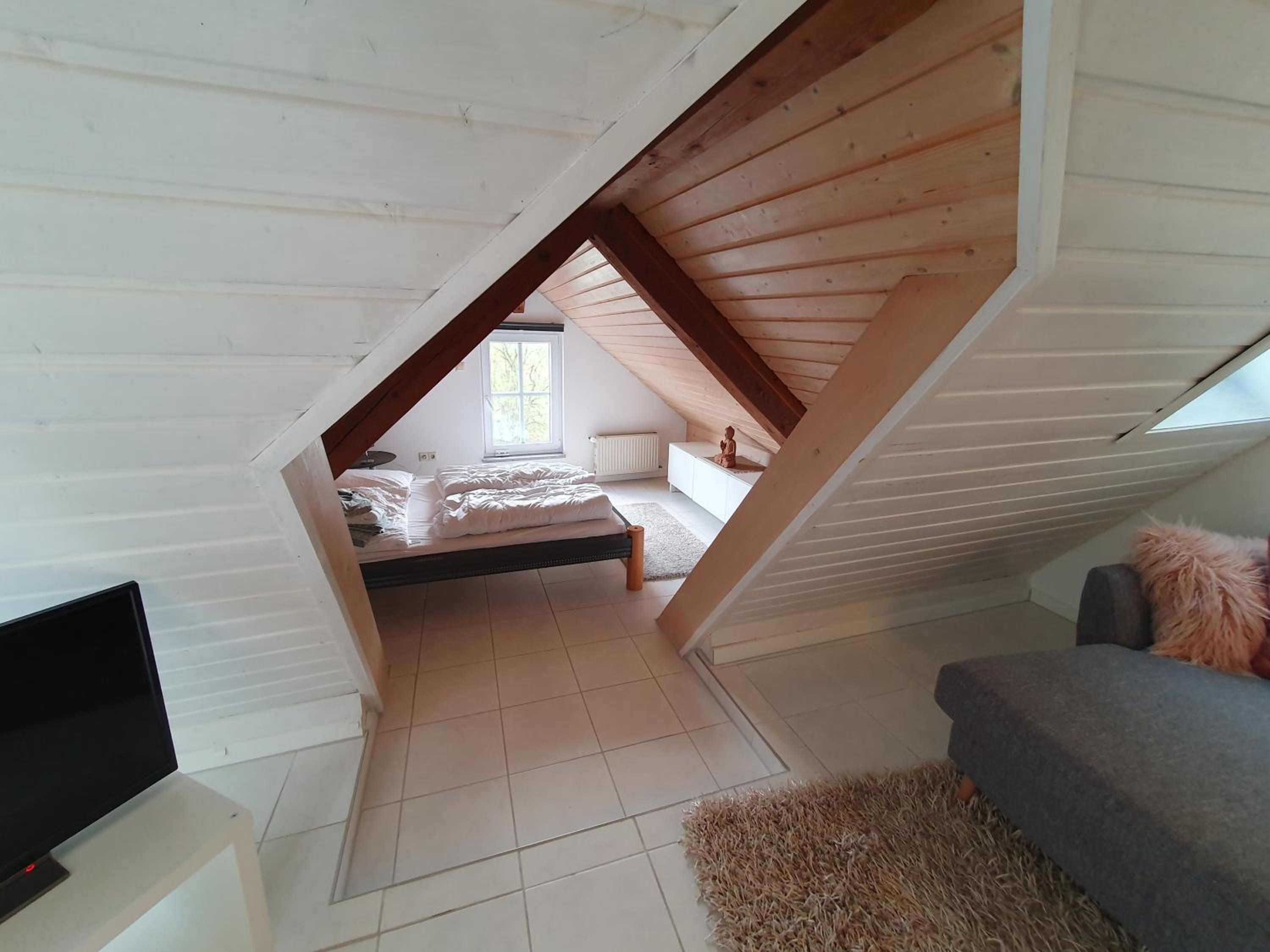Zentrale Dachwohnung in SHA