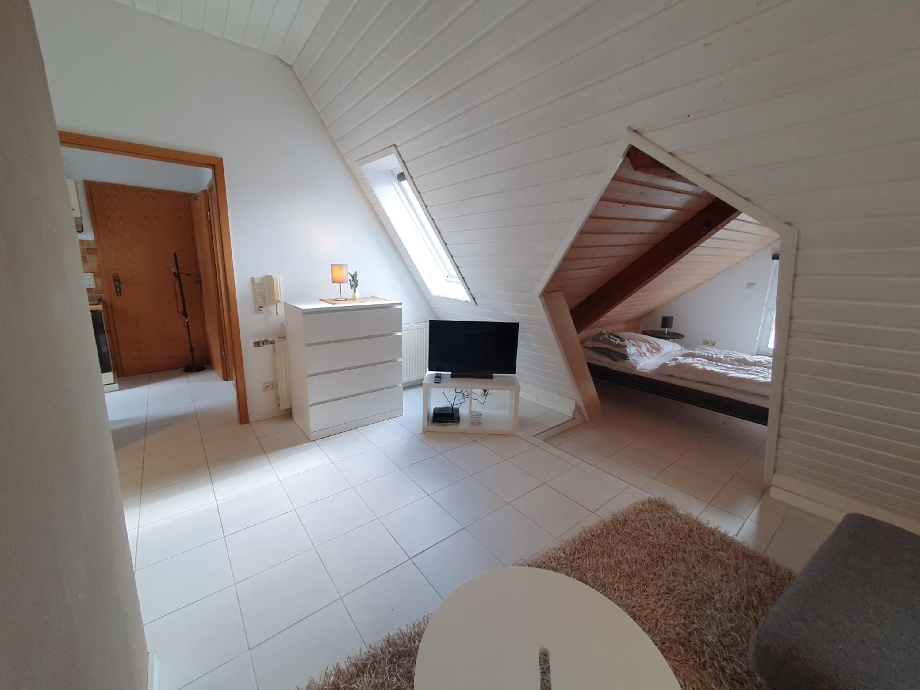 Zentrale Dachwohnung in SHA