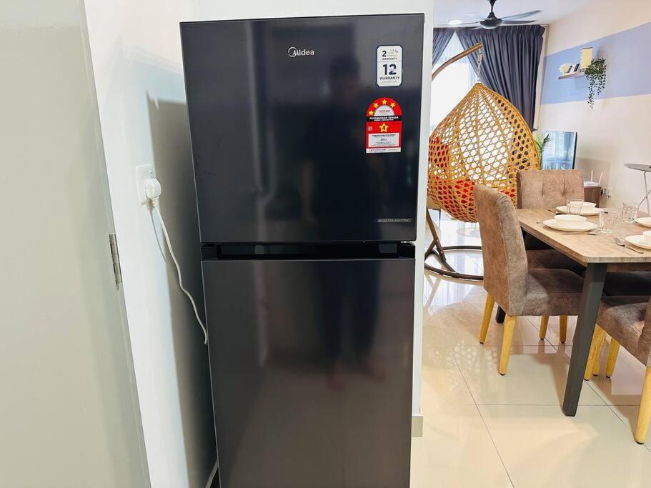 MVC30#Family Suite 8pax 3 Rooms Sunway Velocity Mall Cheras IKEA Mytown Short Walk to MRT & LRT Maluri