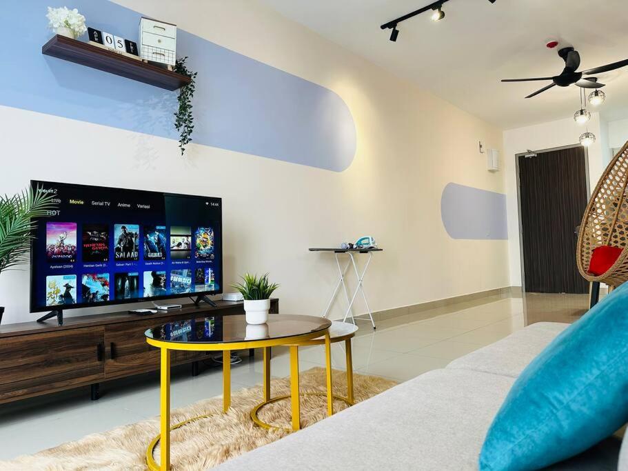 MVC30#Family Suite 8pax 3 Rooms Sunway Velocity Mall Cheras IKEA Mytown Short Walk to MRT & LRT Maluri