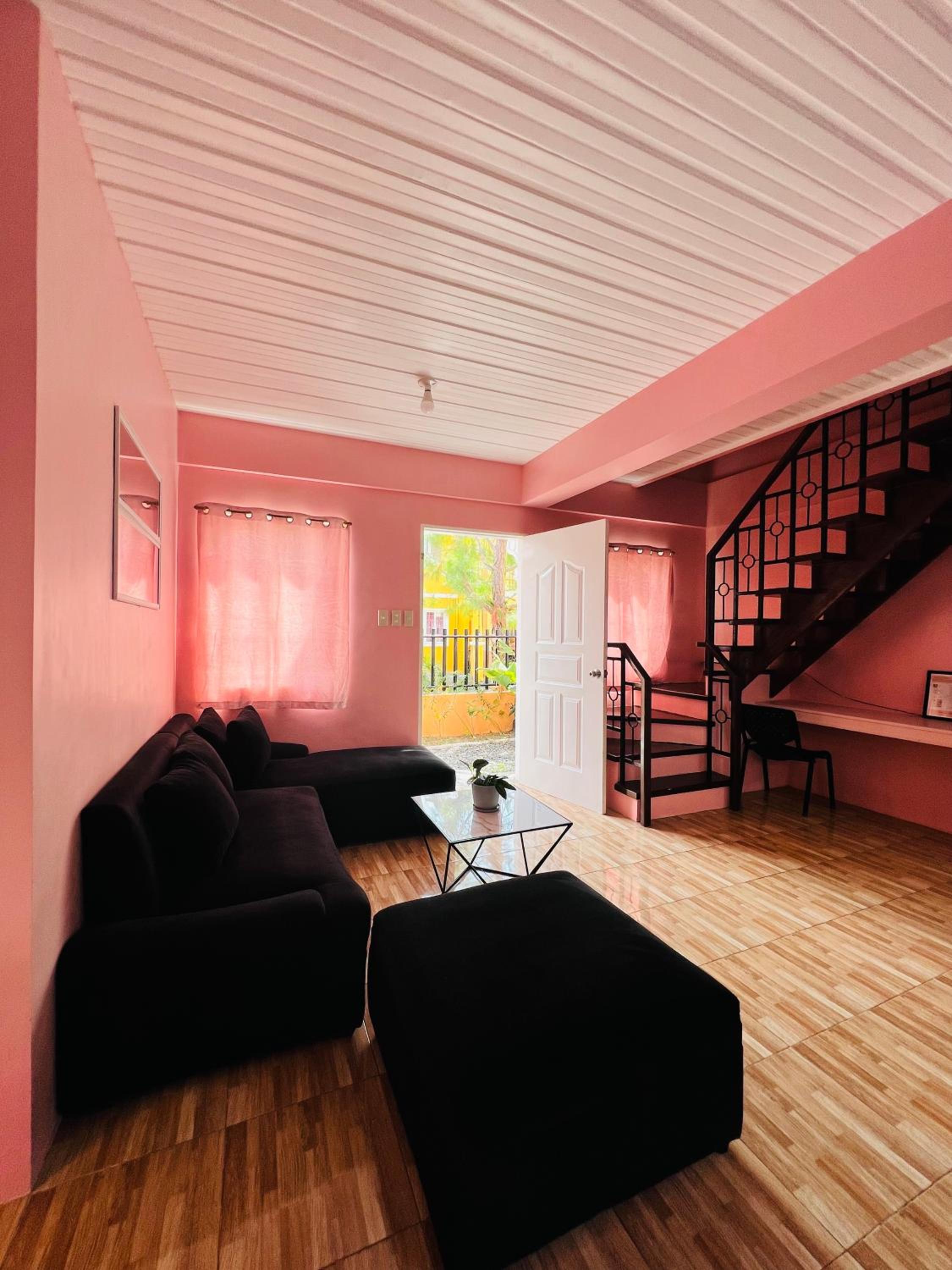 Cara Transient house