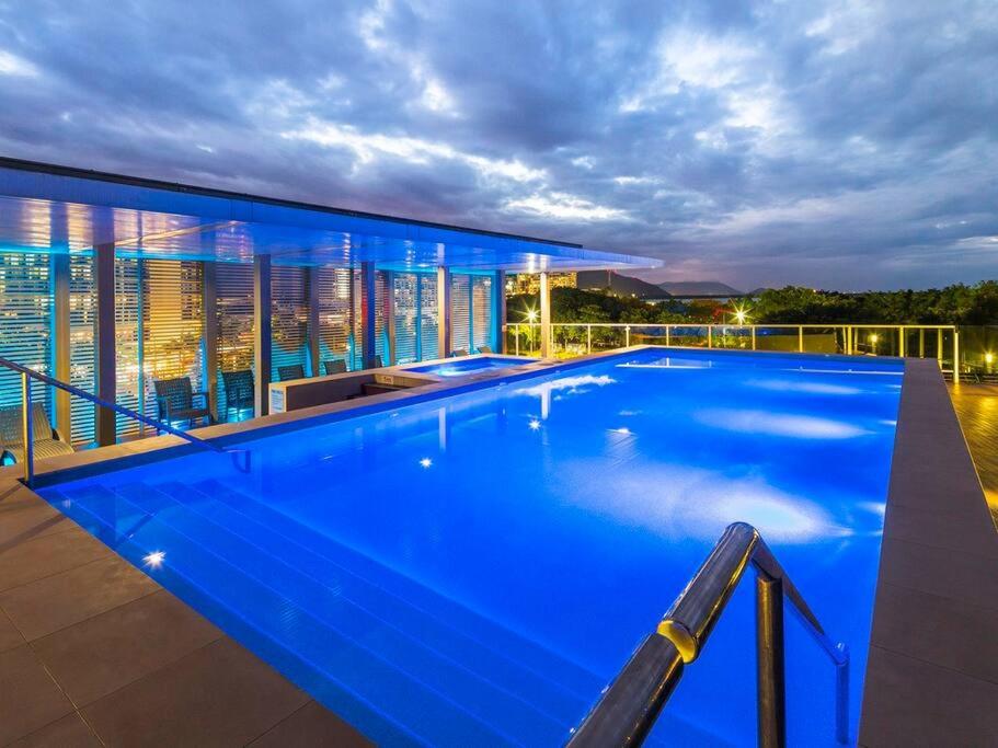 Absolute Waterfront - Enjoy Exceptional Lifestyle