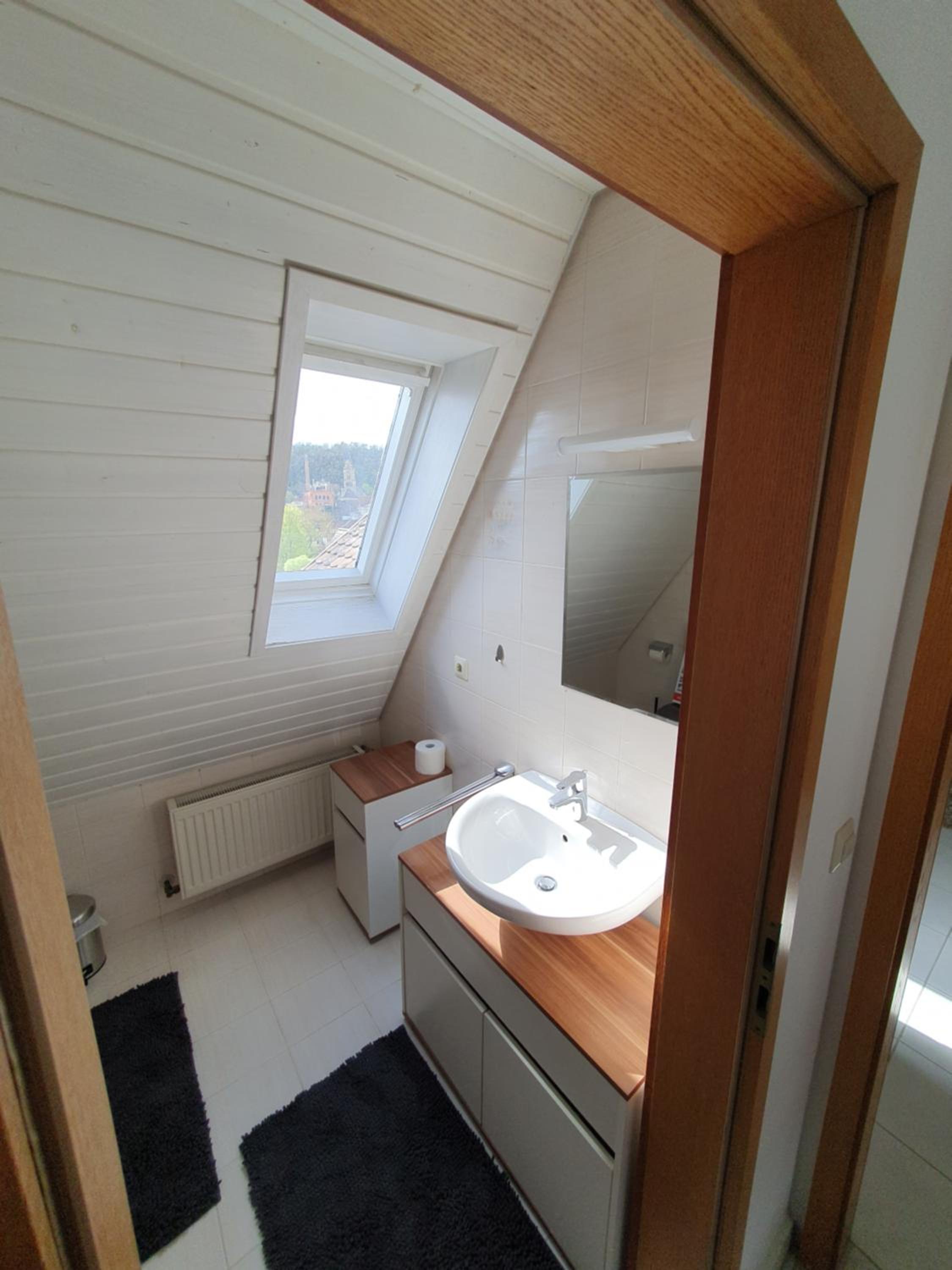 Zentrale Dachwohnung in SHA