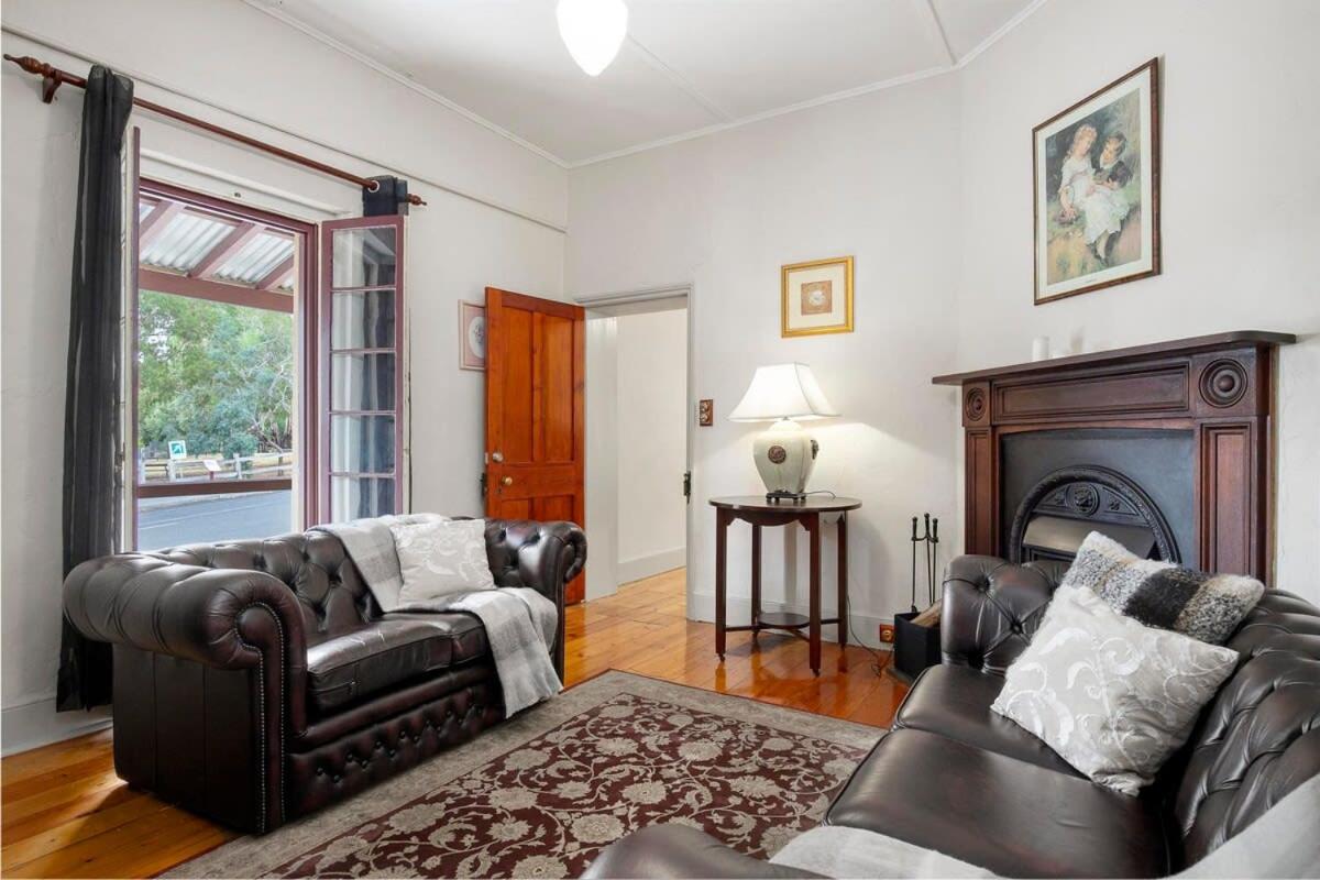 The Postmaster's Manor - Willunga Heritage Hideaway