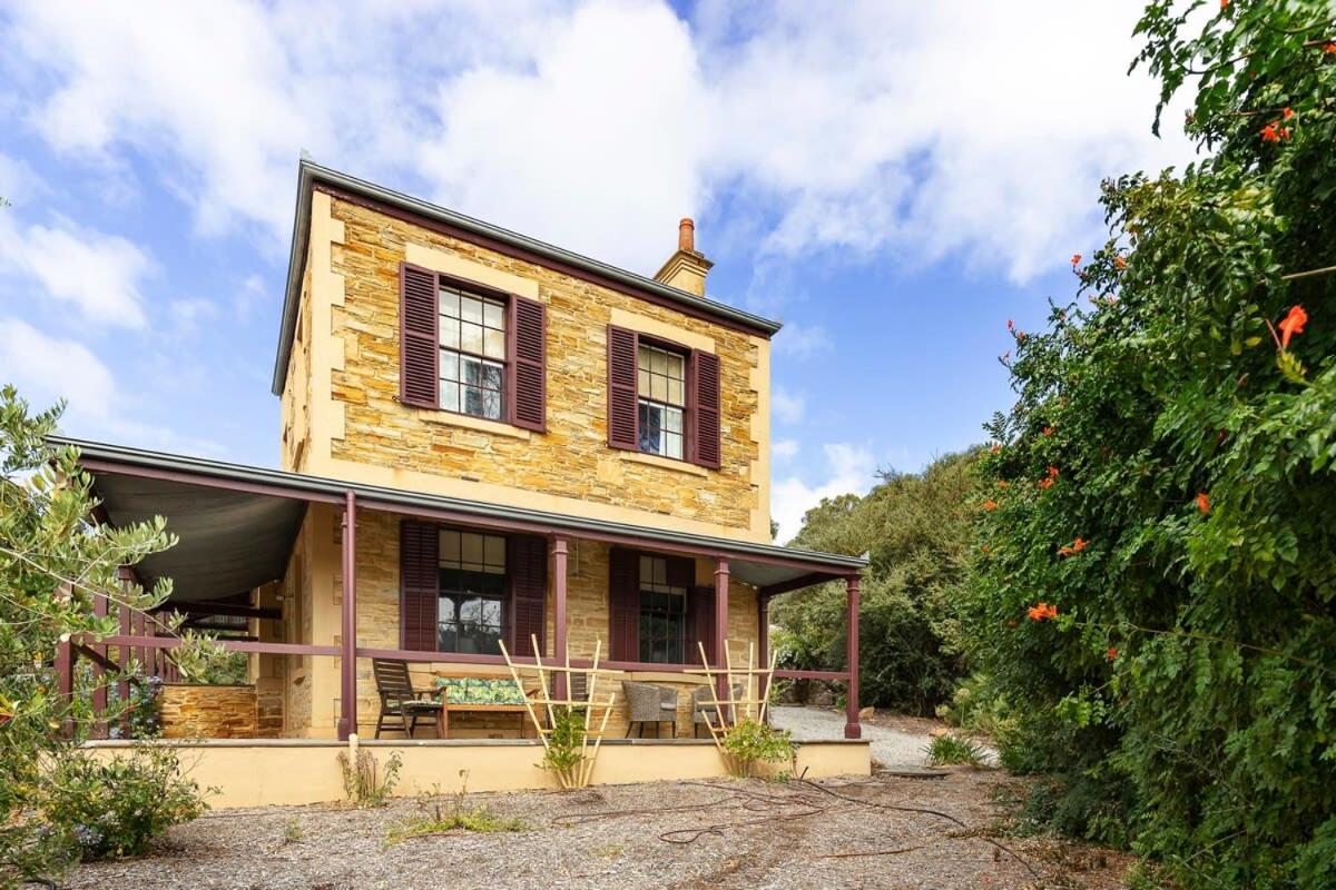 The Postmaster's Manor - Willunga Heritage Hideaway
