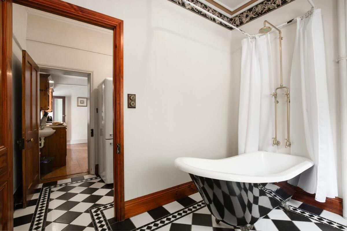 The Postmaster's Manor - Willunga Heritage Hideaway