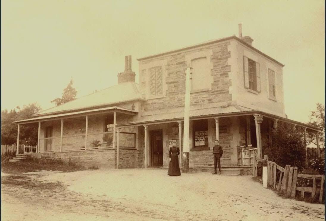The Postmaster's Manor - Willunga Heritage Hideaway