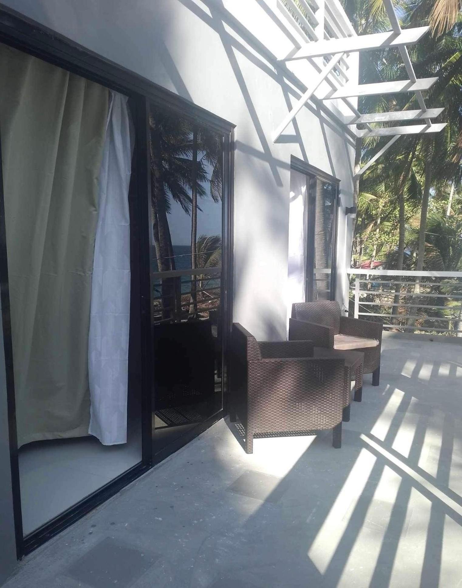 Da Arreglados’ Beach House