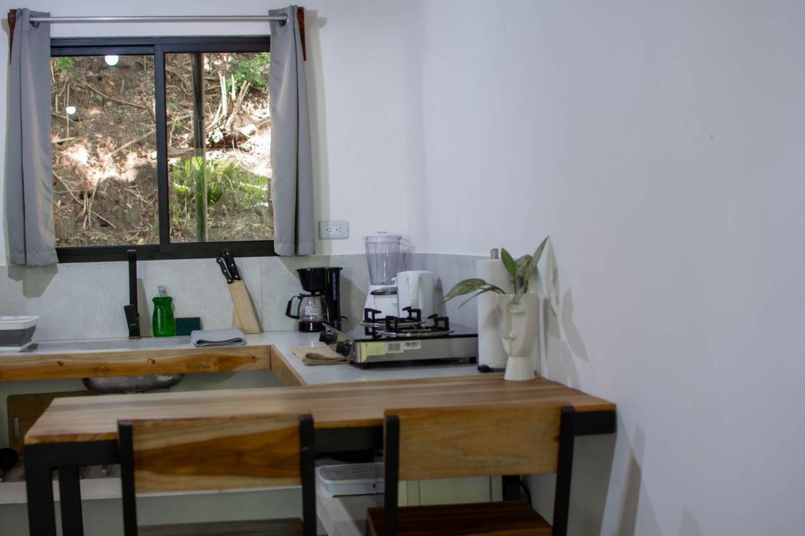 Leidy Mar Apartments