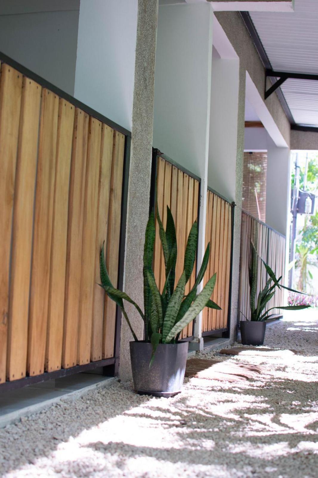Leidy Mar Apartments