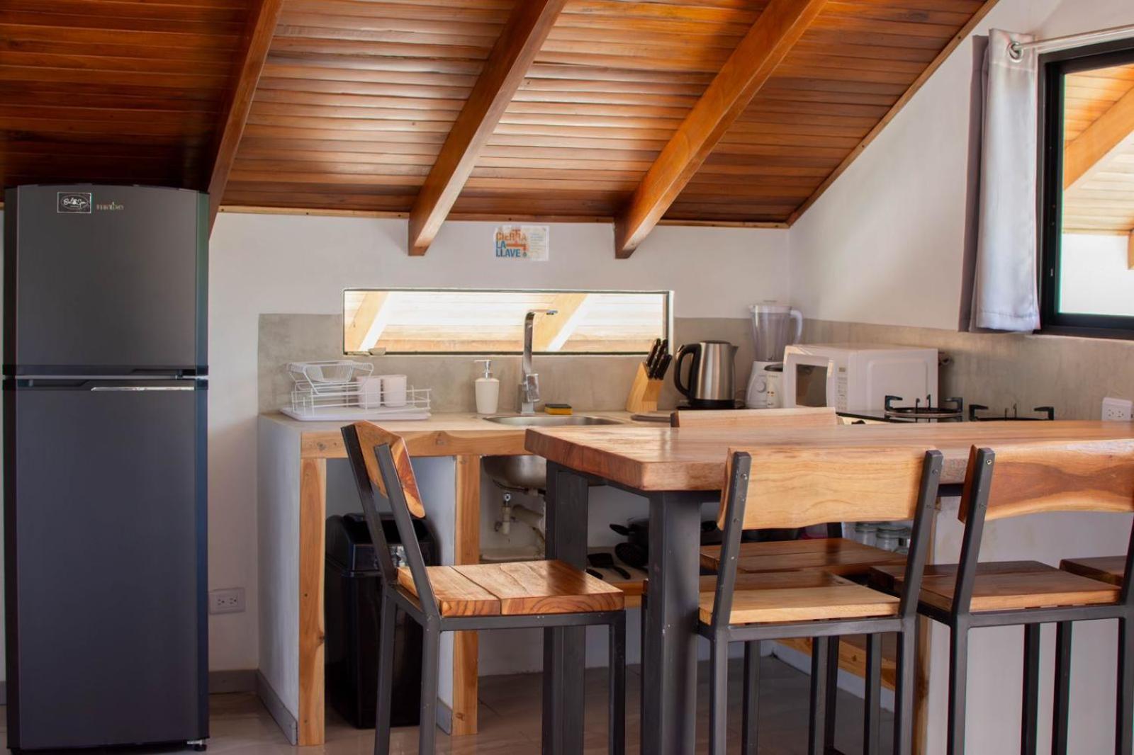 Leidy Mar Apartments