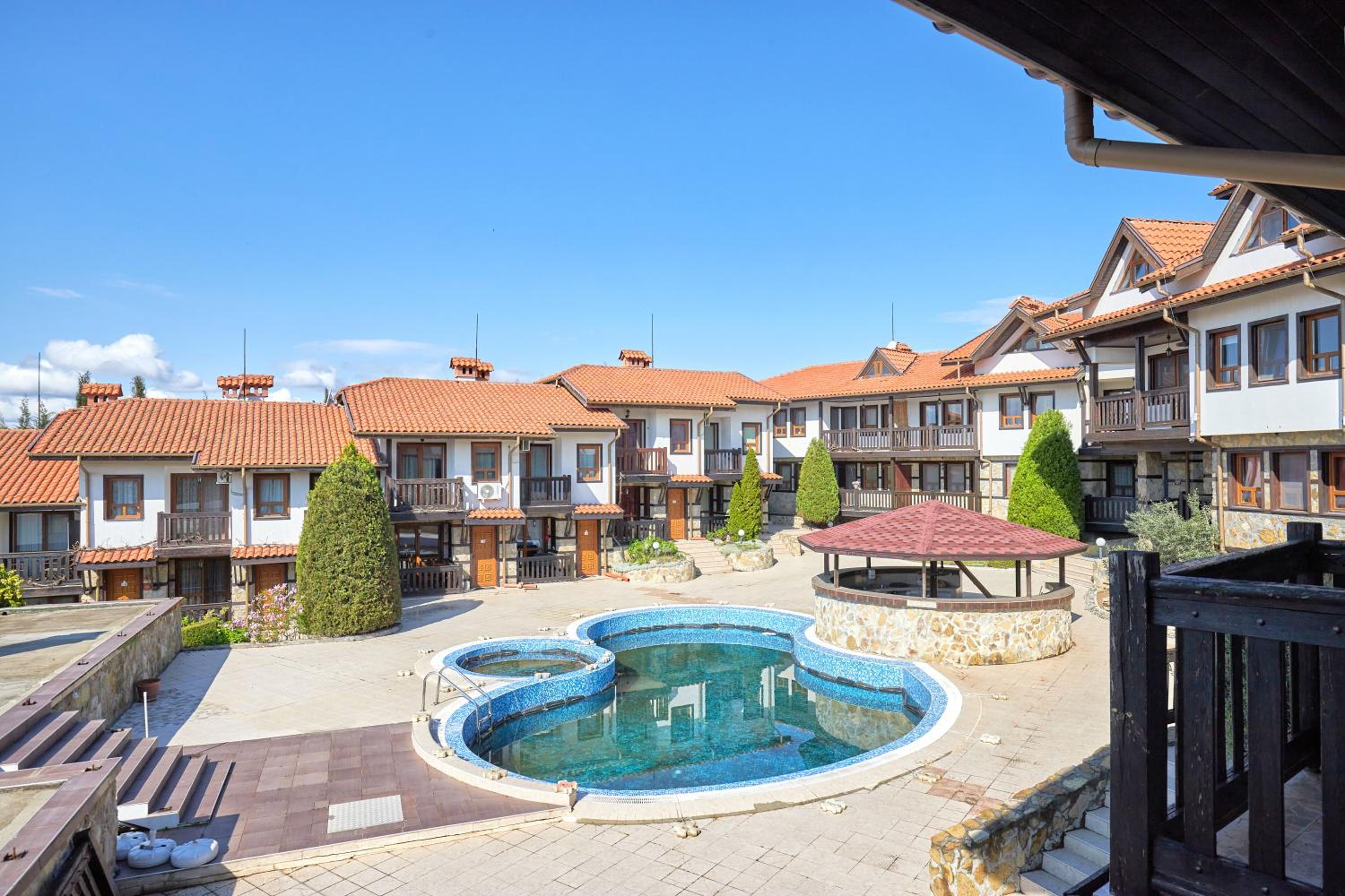 Charming 2BD Guest House in Sozopol