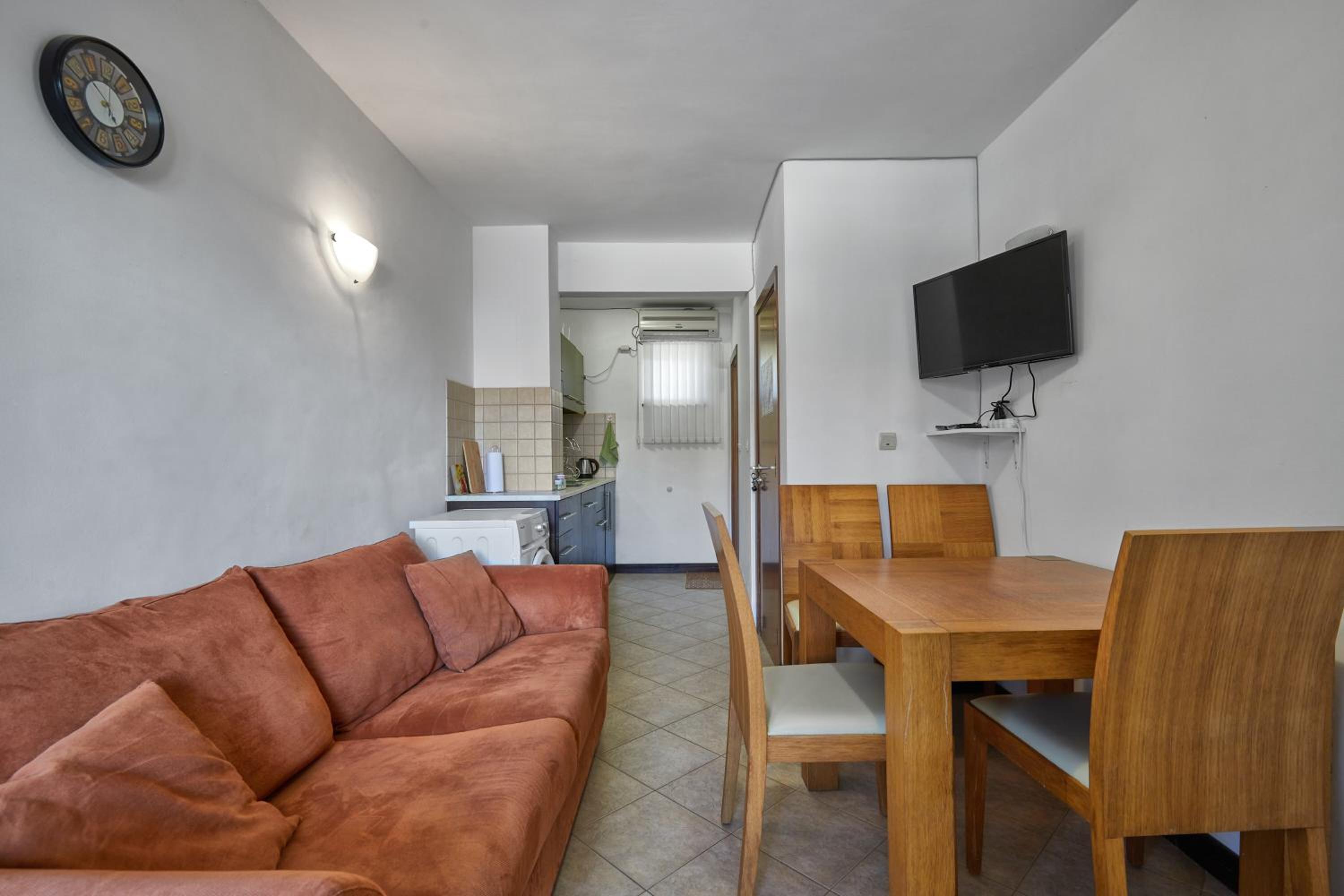 Charming 2BD Guest House in Sozopol