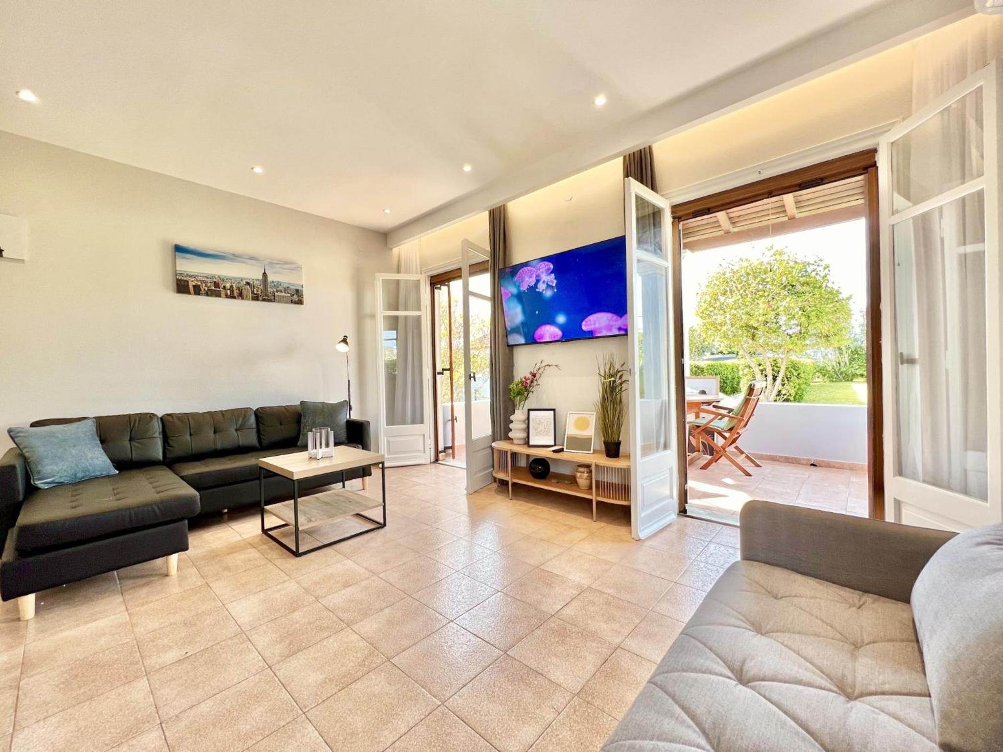 Beachfront Suites GardenMare by DadoVillas