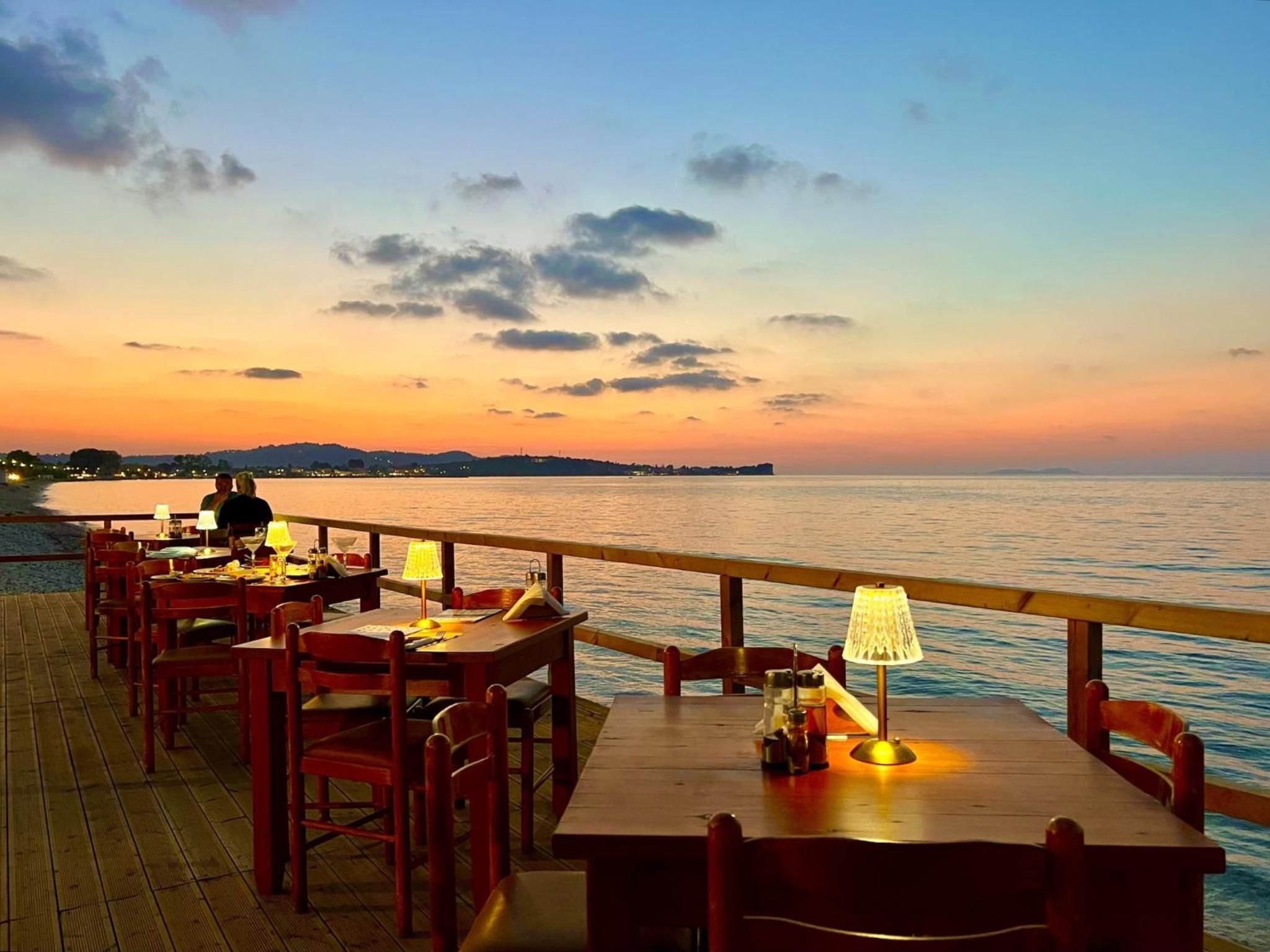 Beachfront Suites GardenMare by DadoVillas