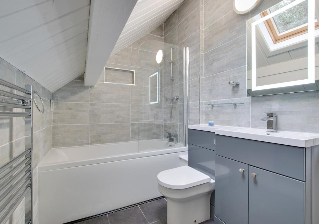4 Bed in Wadebridge oc-p00066