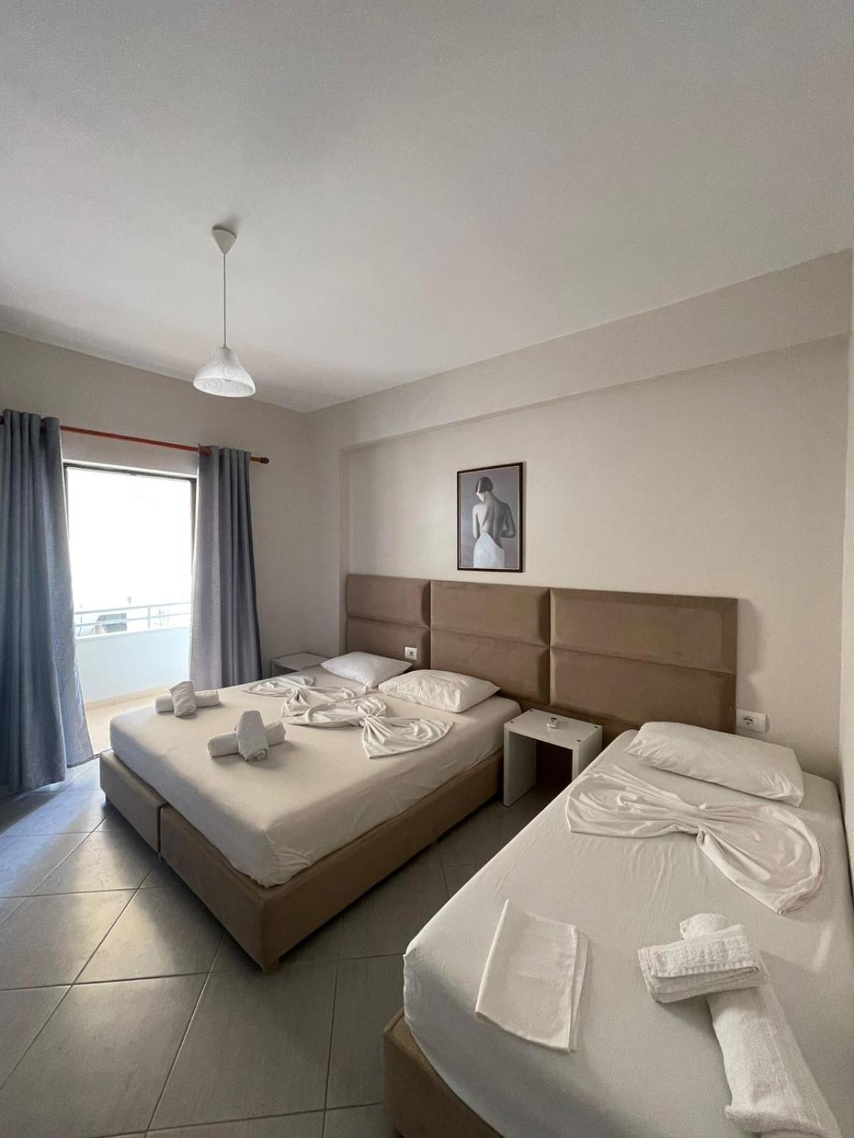 Onis Apartments