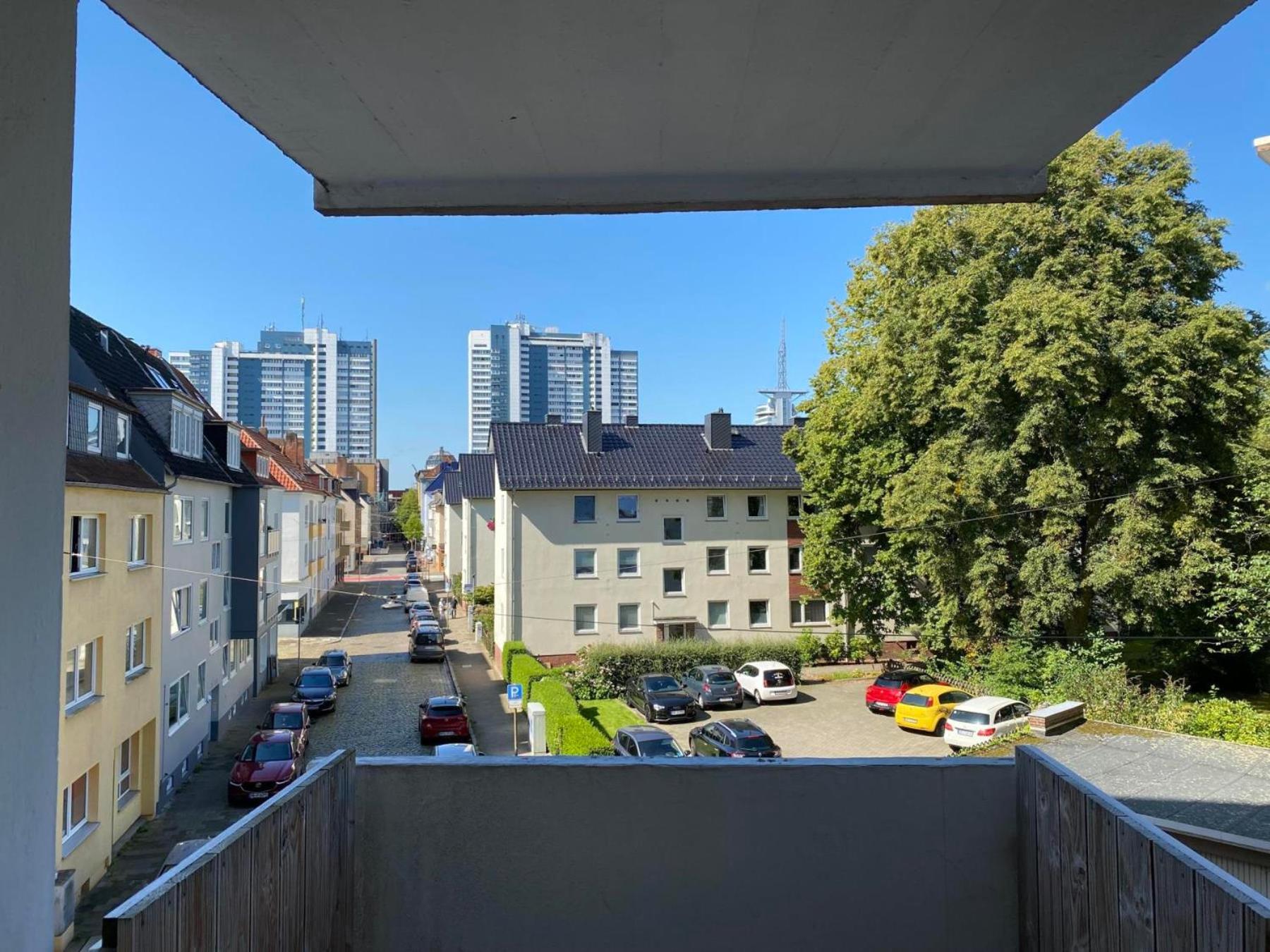 FEWO am Deich 1 Zentral mit Stadtblick und Kontaktloser Check in
