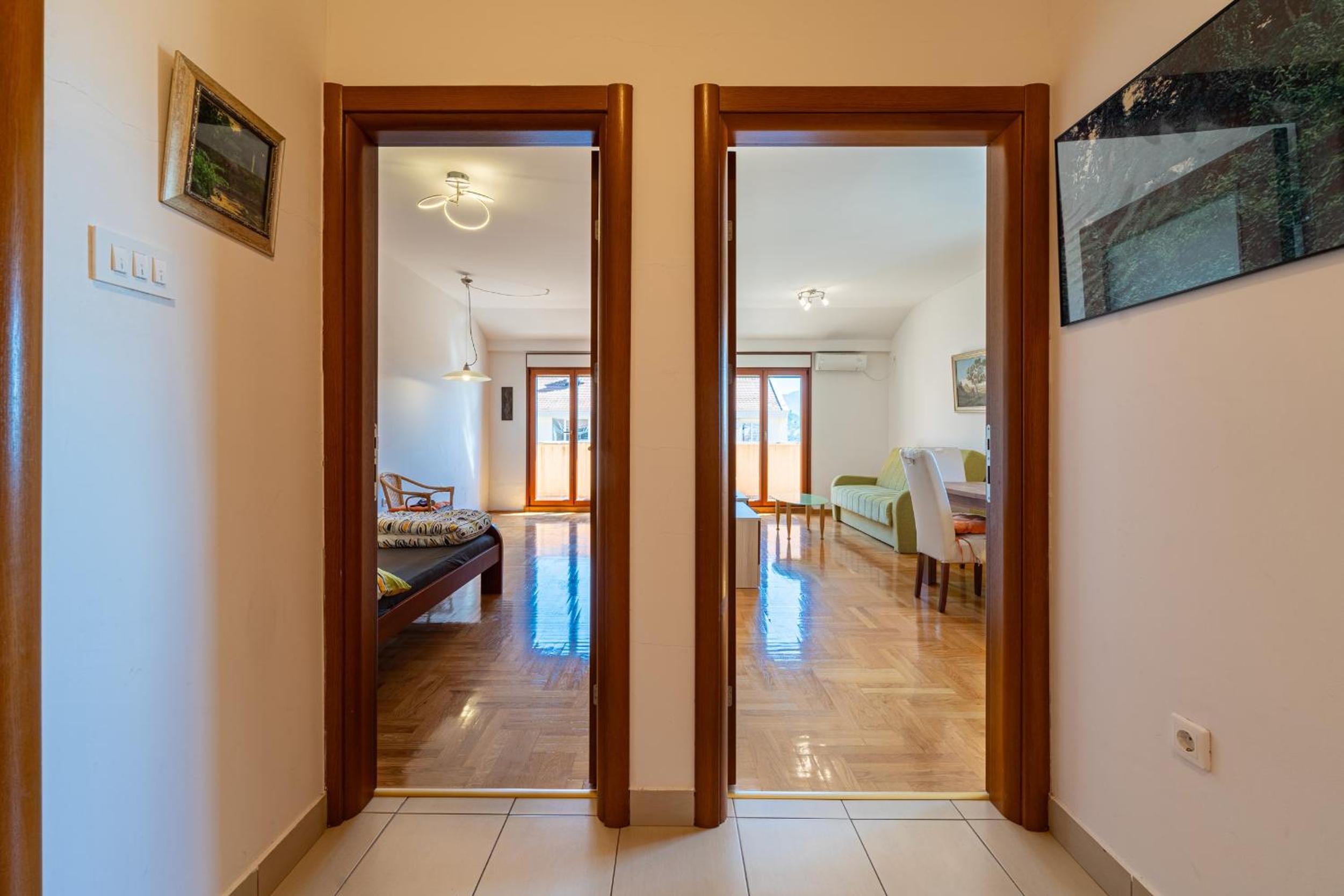 Family One bedroom apartment with Panoramic city view