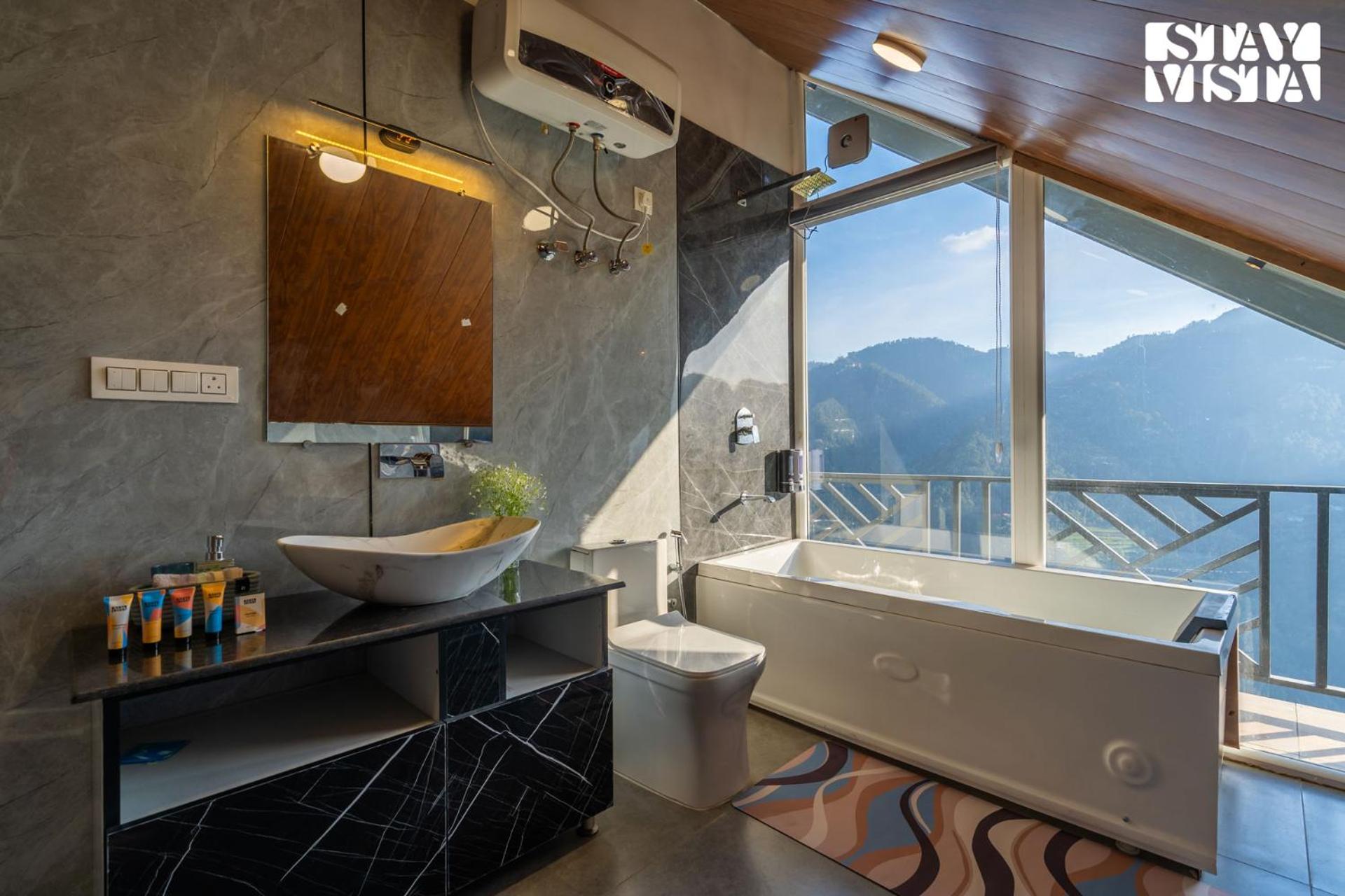 StayVista at Orion Villa with Jacuzzi, Mountain View