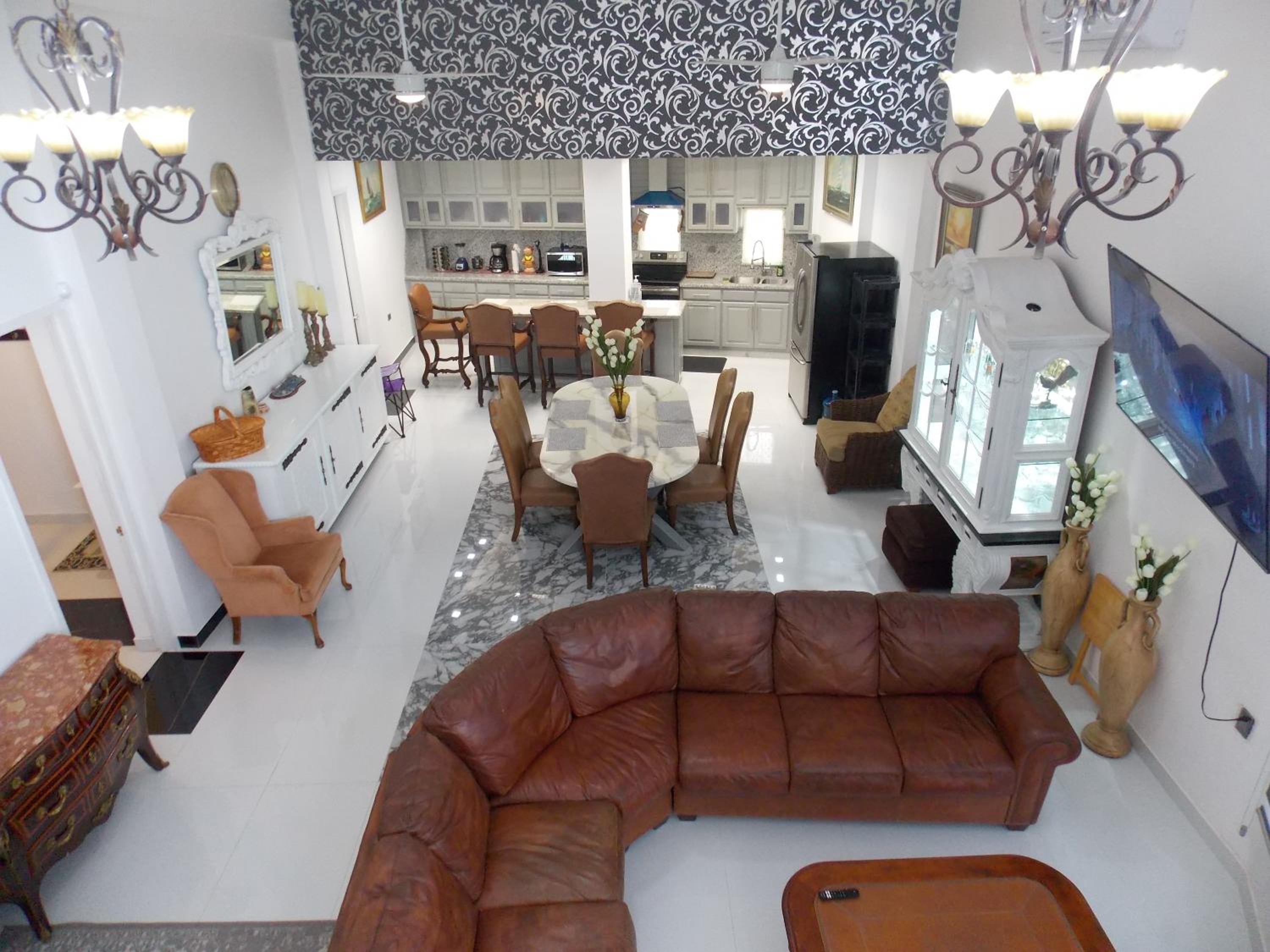 Whale Hill 4b3b House view 2